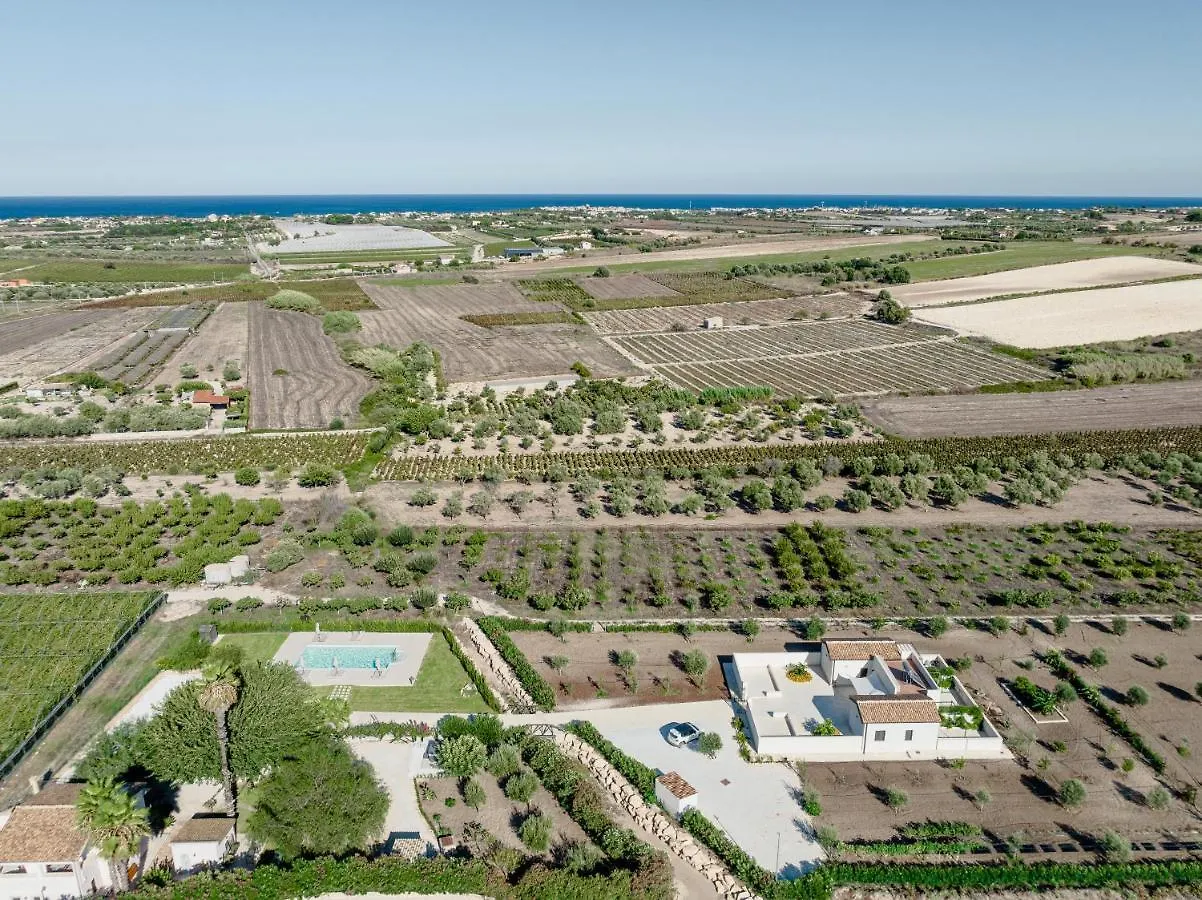 Baglio Il Gelso E L'Ulivo Appartamento Il Carrubo Reitani